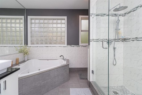 1062 Valewood Trail, Saanich, BC 