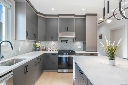 913 Old Victoria Rd, Nanaimo, BC 