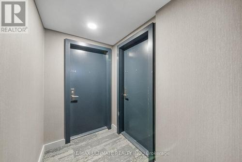 Condo Front Door - 315 - 650 King Street W, Toronto, ON -  With Exterior