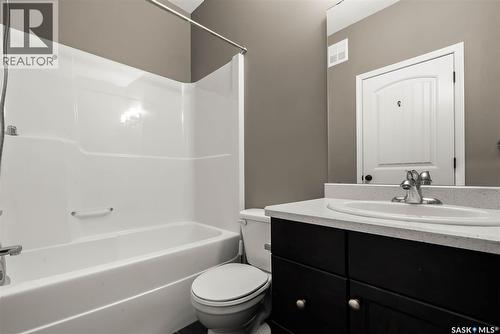 105 W 1300 Stockton Street N, Regina, SK - Indoor Photo Showing Bathroom
