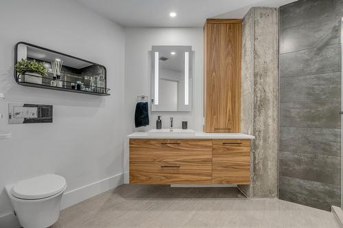 Bathroom - 402-1440 Av. Du Maire-Beaulieu, Québec (Sainte-Foy/Sillery/Cap-Rouge), QC - Indoor Photo Showing Bathroom