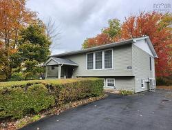 187 Stokil Drive  Lower Sackville, NS B4C 3C2
