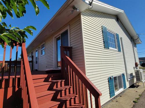 352 Pleasant Street, Yarmouth, NS 