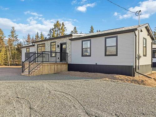 8 Pebble Lane, West St Andrews, NS 