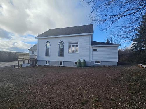 10563 Hwy #2 Highway, Mapleton, NS 