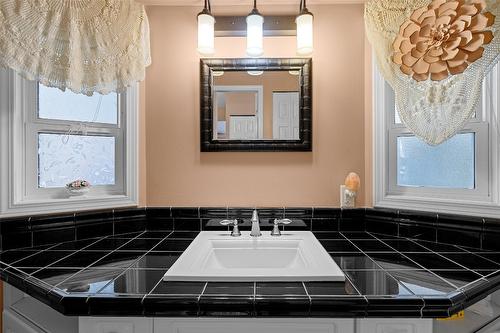 348-415 Commonwealth Road, Kelowna, BC 