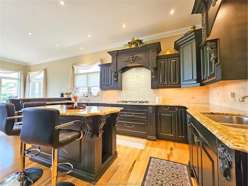 7635 River View Line, Chatham, ON 