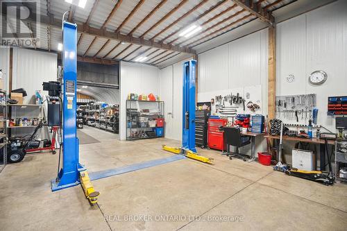 11 Whitfield Avenue, Hamilton, ON 