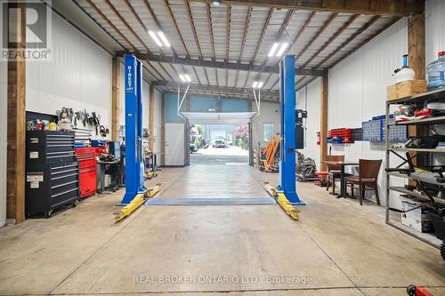 11 Whitfield Avenue, Hamilton, ON 