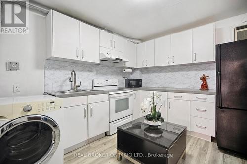 11 Whitfield Avenue, Hamilton, ON 