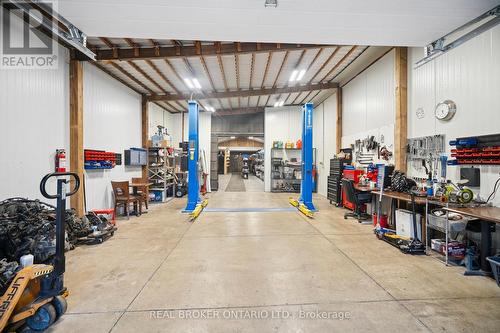 11 Whitfield Avenue, Hamilton, ON 