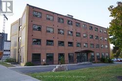 824 KING STREET W  Kitchener, ON N2G 1G1