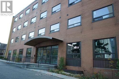 824 King Street W, Kitchener, ON - Outdoor With Exterior