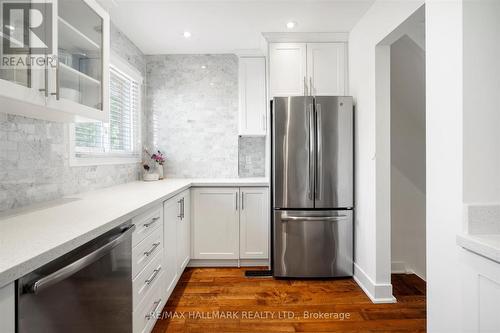 18 Sydenham Street, Toronto, ON - Indoor Photo Showing Kitchen