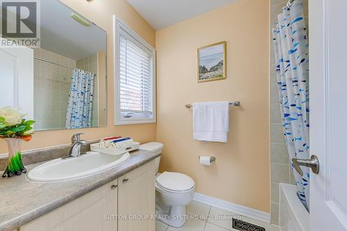 2207 Kwinter Road, Oakville, ON - Indoor Photo Showing Bathroom