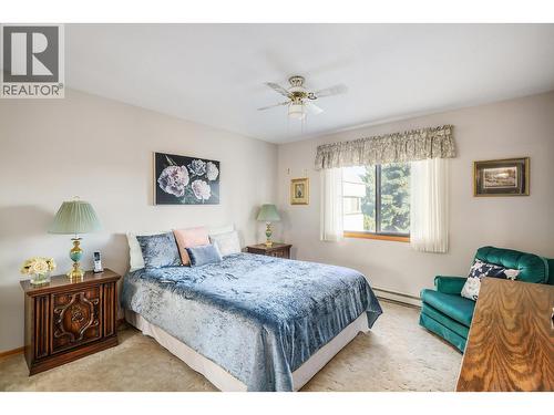 1075 Bernard Avenue Unit# 301, Kelowna, BC - Indoor Photo Showing Bedroom