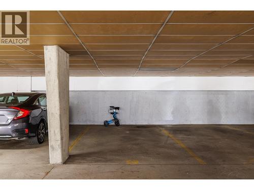 1075 Bernard Avenue Unit# 301, Kelowna, BC - Indoor