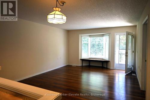 16 - 2705 Kingsway Drive, Kitchener, ON - Indoor Photo Showing Other Room
