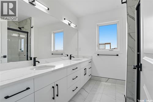 311 Sharma Crescent, Saskatoon, SK - Indoor Photo Showing Bathroom