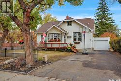 845 Alder AVENUE  Moose Jaw, SK S6H 0X7