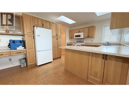 1033 Eagle Drive, Prince Rupert, BC - Indoor Photo Showing Kitchen