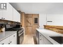 353 Boyce Crescent Unit# 14, Kelowna, BC  - Indoor Photo Showing Kitchen 