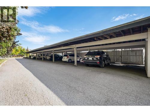 353 Boyce Crescent Unit# 14, Kelowna, BC - Outdoor