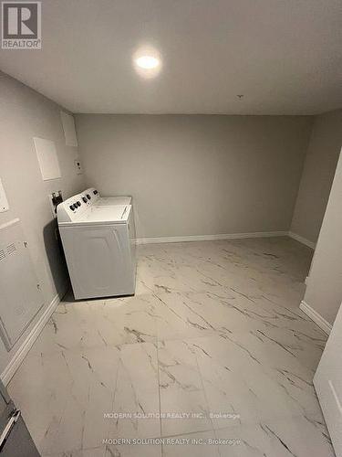 807 - 425 Watson Parkway N, Guelph, ON - Indoor Photo Showing Laundry Room