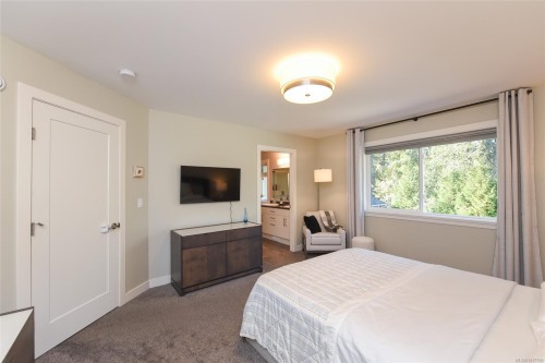 2805 Swanson St, Courtenay, BC 