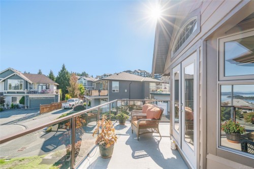 526 Douglas Pl, Ladysmith, BC 