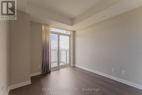 1401 - 55 Oneida Crescent, Richmond Hill, ON - Indoor Photo Showing Other Room