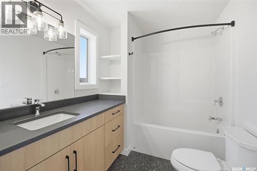 284 Asokan Bend, Saskatoon, SK - Indoor Photo Showing Bathroom