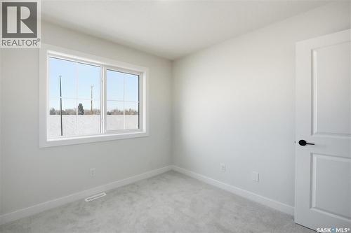 284 Asokan Bend, Saskatoon, SK - Indoor Photo Showing Other Room
