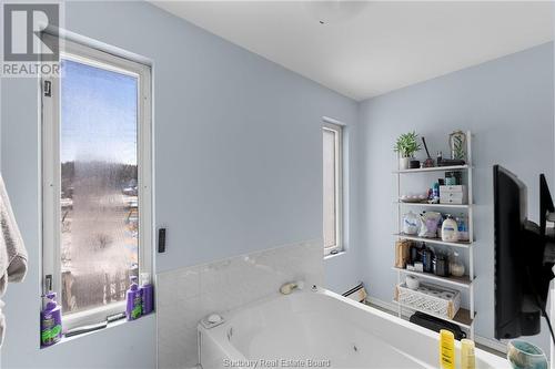 29 Laren Street, Wahnapitae, ON - Indoor