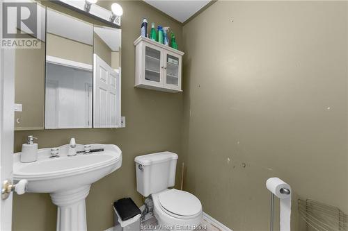 29 Laren Street, Wahnapitae, ON - Indoor Photo Showing Bathroom