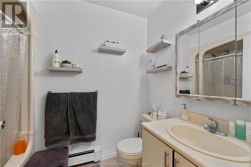29 Laren Street, Wahnapitae, ON - Indoor Photo Showing Bathroom