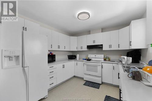 29 Laren Street, Wahnapitae, ON - Indoor Photo Showing Kitchen