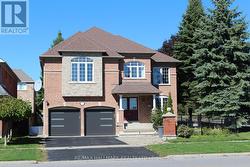 2 TWIN STREAMS ROAD  Whitby, ON L1P 1P1