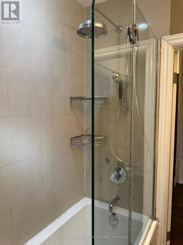 1621 Mount Pleasant Road, Toronto, ON - Indoor Photo Showing Bathroom