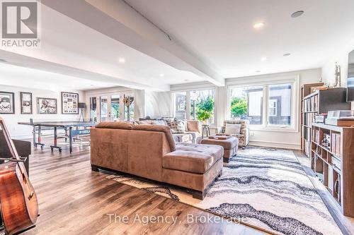 119 Willowbrook Drive, Welland (West Welland), ON - Indoor Photo Showing Living Room