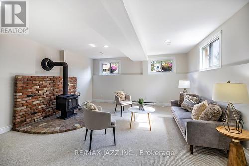 356 Verdun Road, Oshawa (Central), ON - Indoor