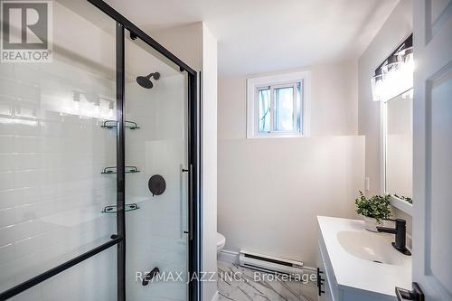 356 Verdun Road, Oshawa (Central), ON - Indoor Photo Showing Bathroom