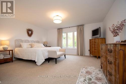 120 Victoria Drive, Kawartha Lakes (Fenelon), ON - Indoor Photo Showing Bedroom