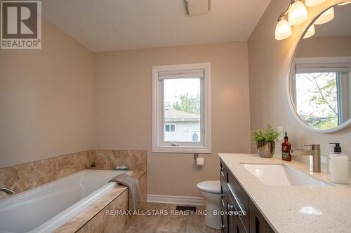120 Victoria Drive, Kawartha Lakes (Fenelon), ON - Indoor Photo Showing Bathroom