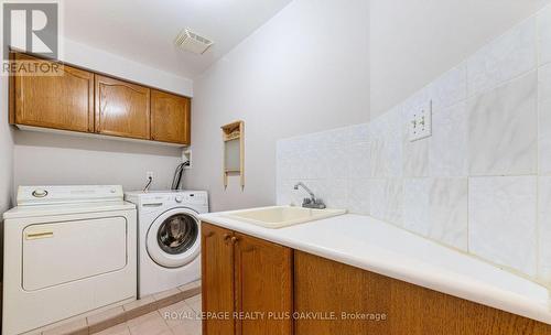 365 Turnberry Crescent, Mississauga, ON 