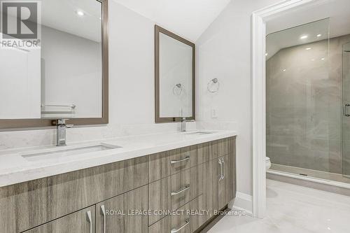 393 Rosebank Road, Pickering, ON - Indoor Photo Showing Bathroom
