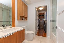 Salle de bains attenante à la CCP - 