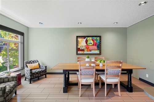 9715 Second St, Sidney, BC - Indoor Photo Showing Dining Room