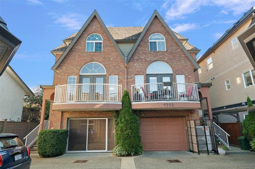 9715 Second St, Sidney, BC - Outdoor