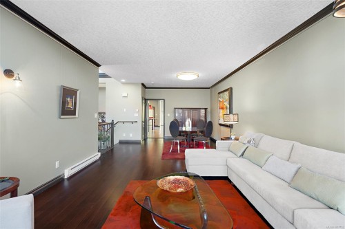 9715 Second St, Sidney, BC 